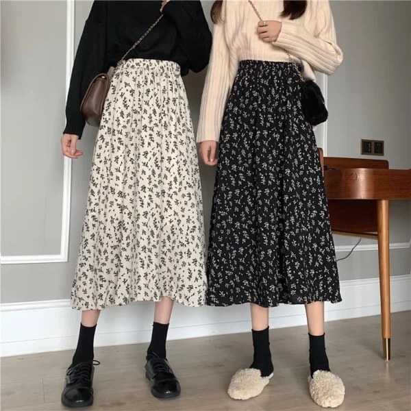 Vintage Pastel Floral Pleated Midi Skirt – Soft Girl Aesthetic - Image 2